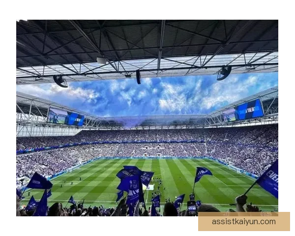 欧洲杯夜场氛围持续升温，球迷热情点燃比赛激情